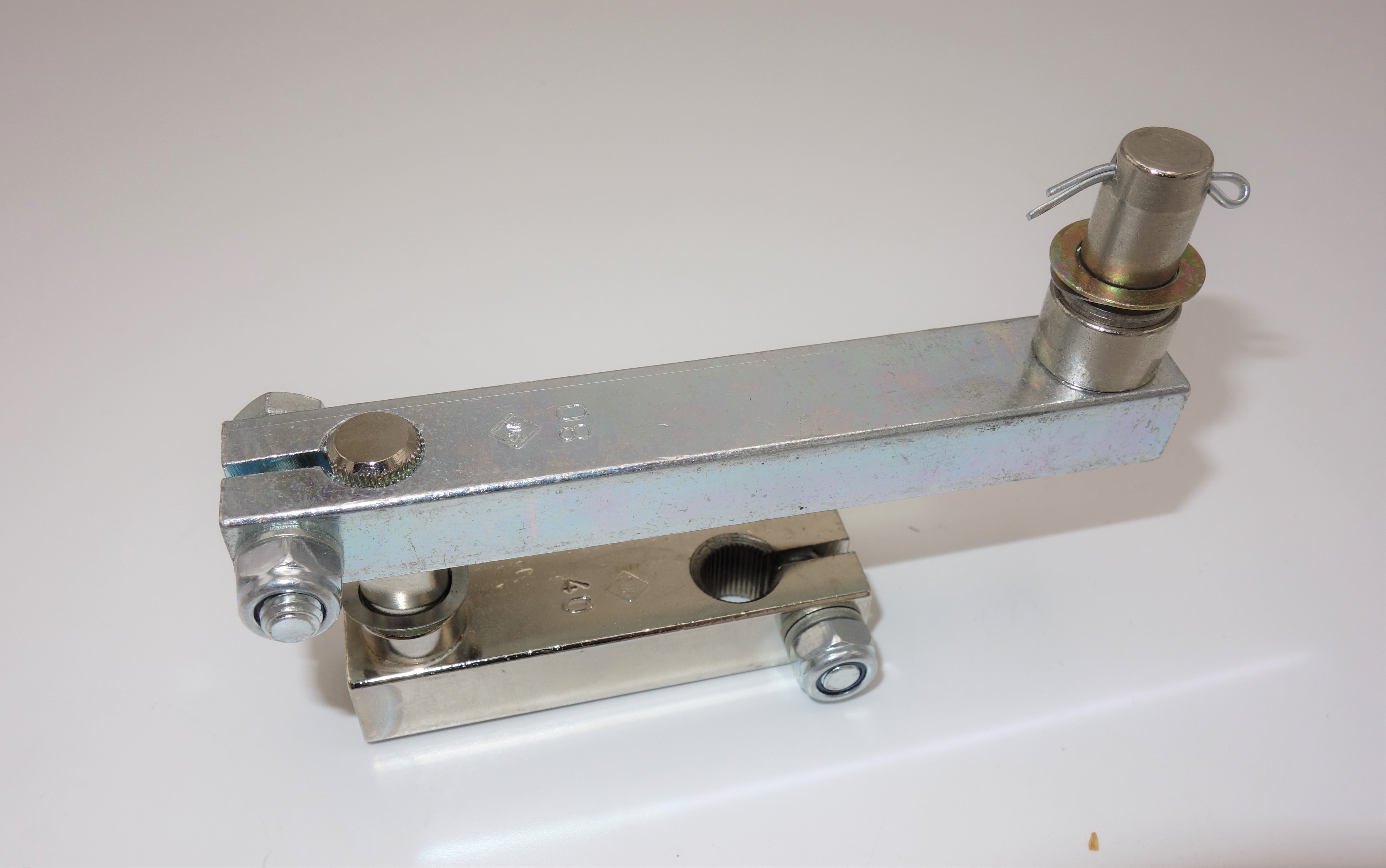 SWF 102700 Linkage