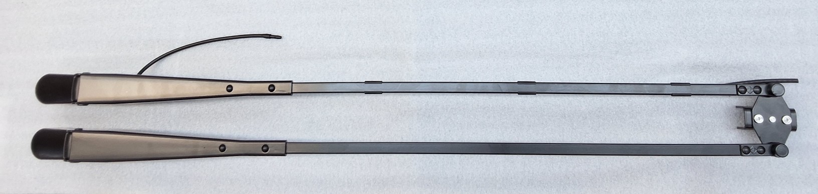 WA125165 Wiper Arm 16x6, L=1090mm, wet version