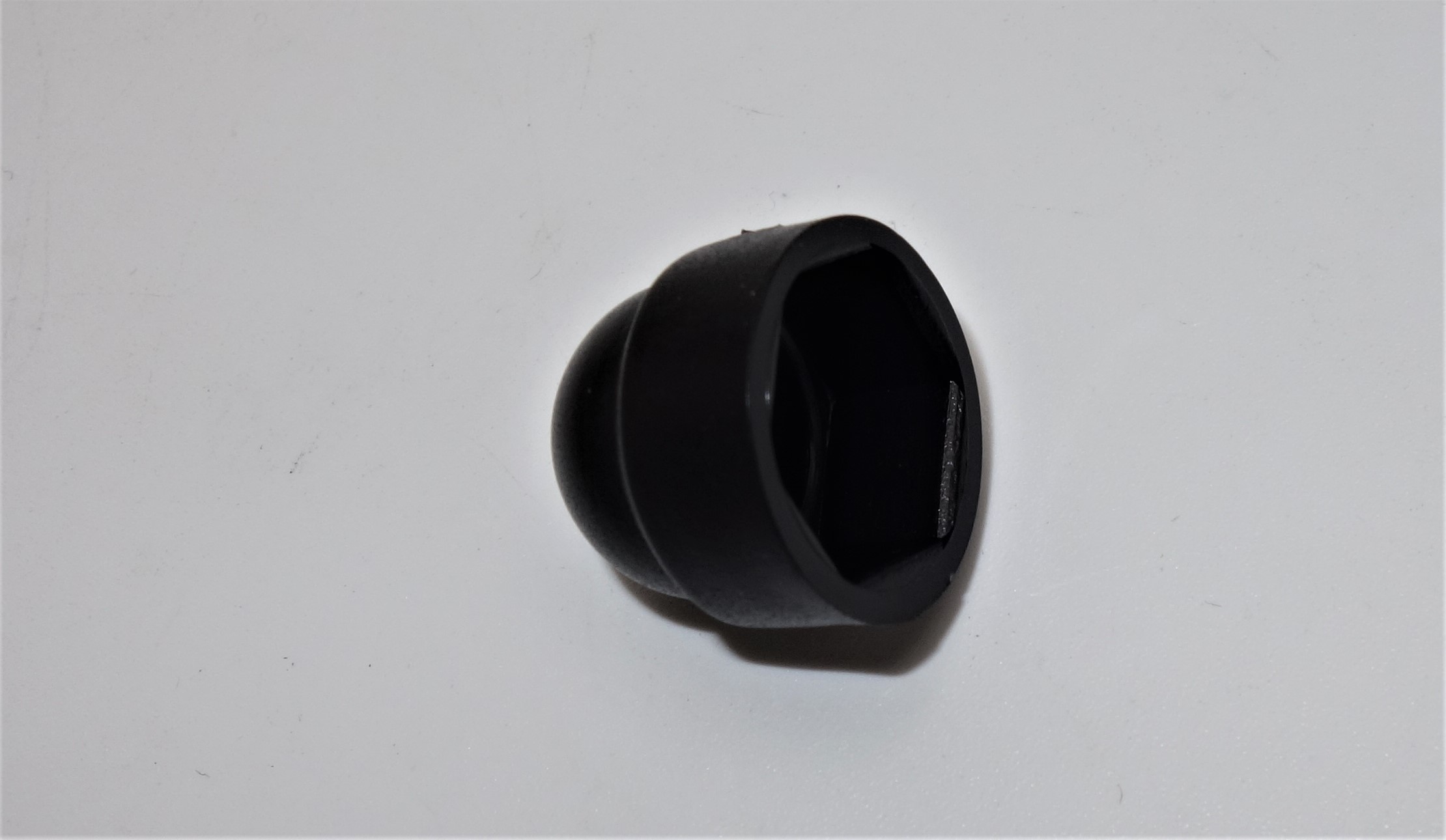 WA126003 M8 Abdeckkappe schwarz