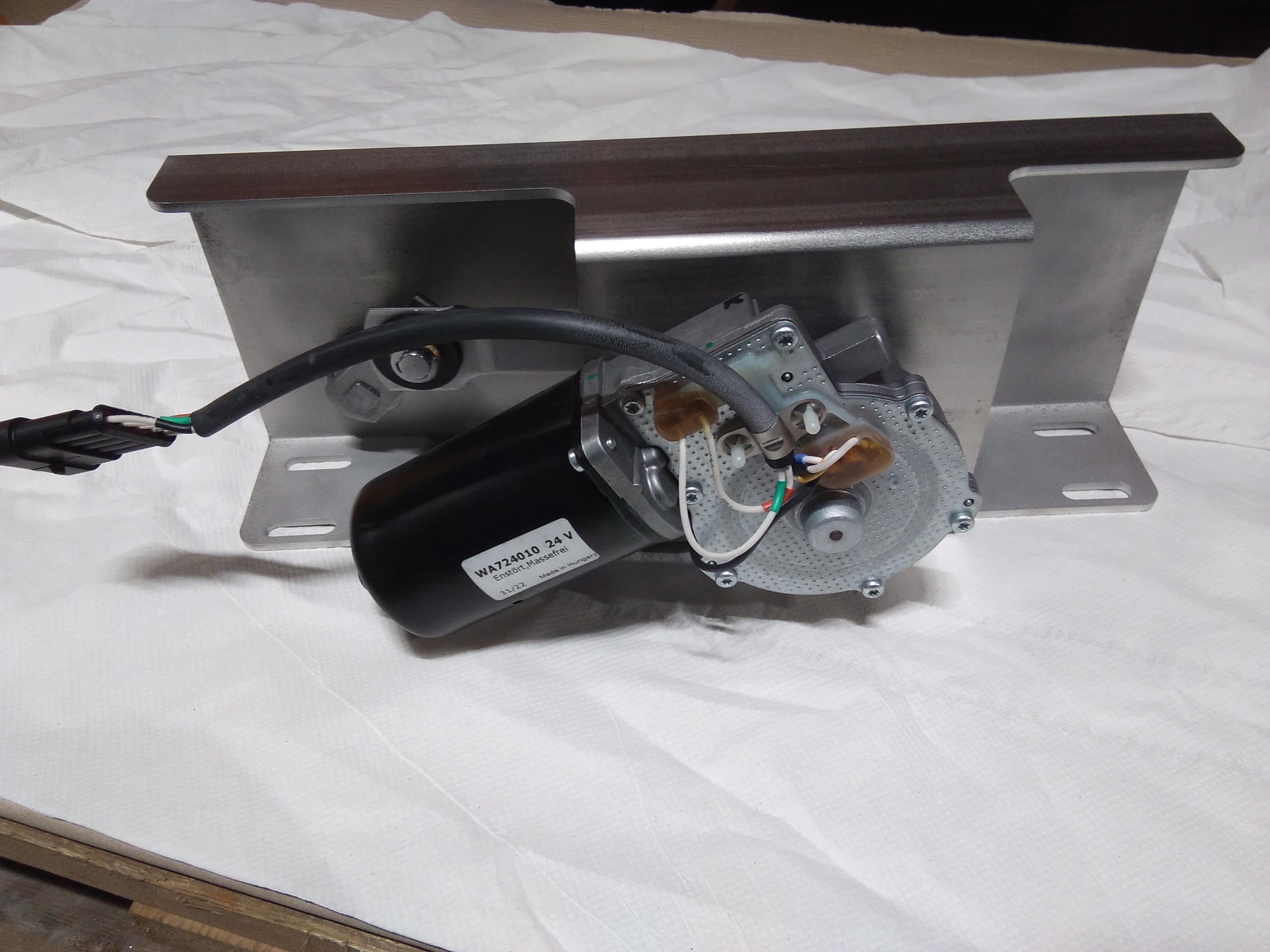 WA127094 Windshield Wiper Motor ZSB RH