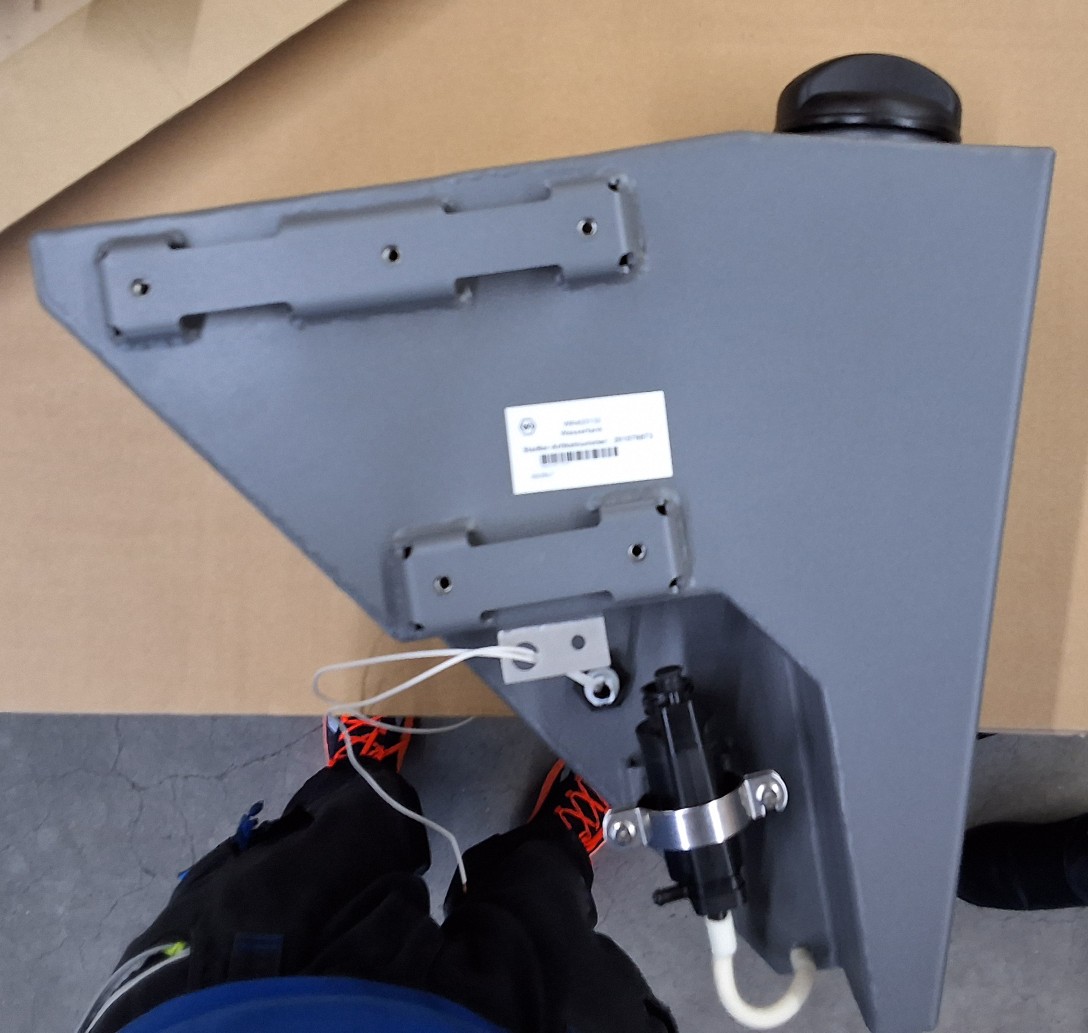 WA423132 Water tank