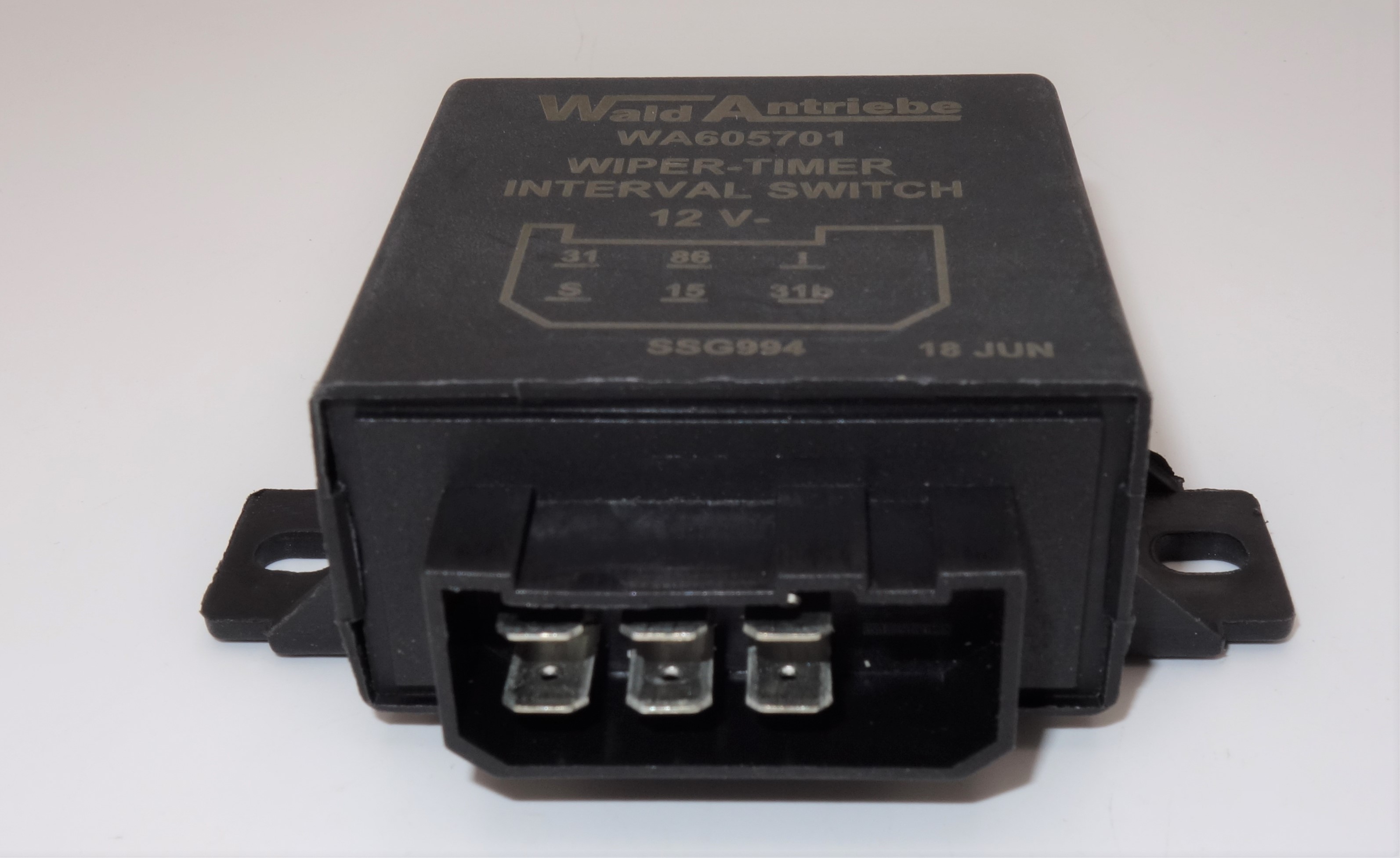 WA605701 Wiper control relay